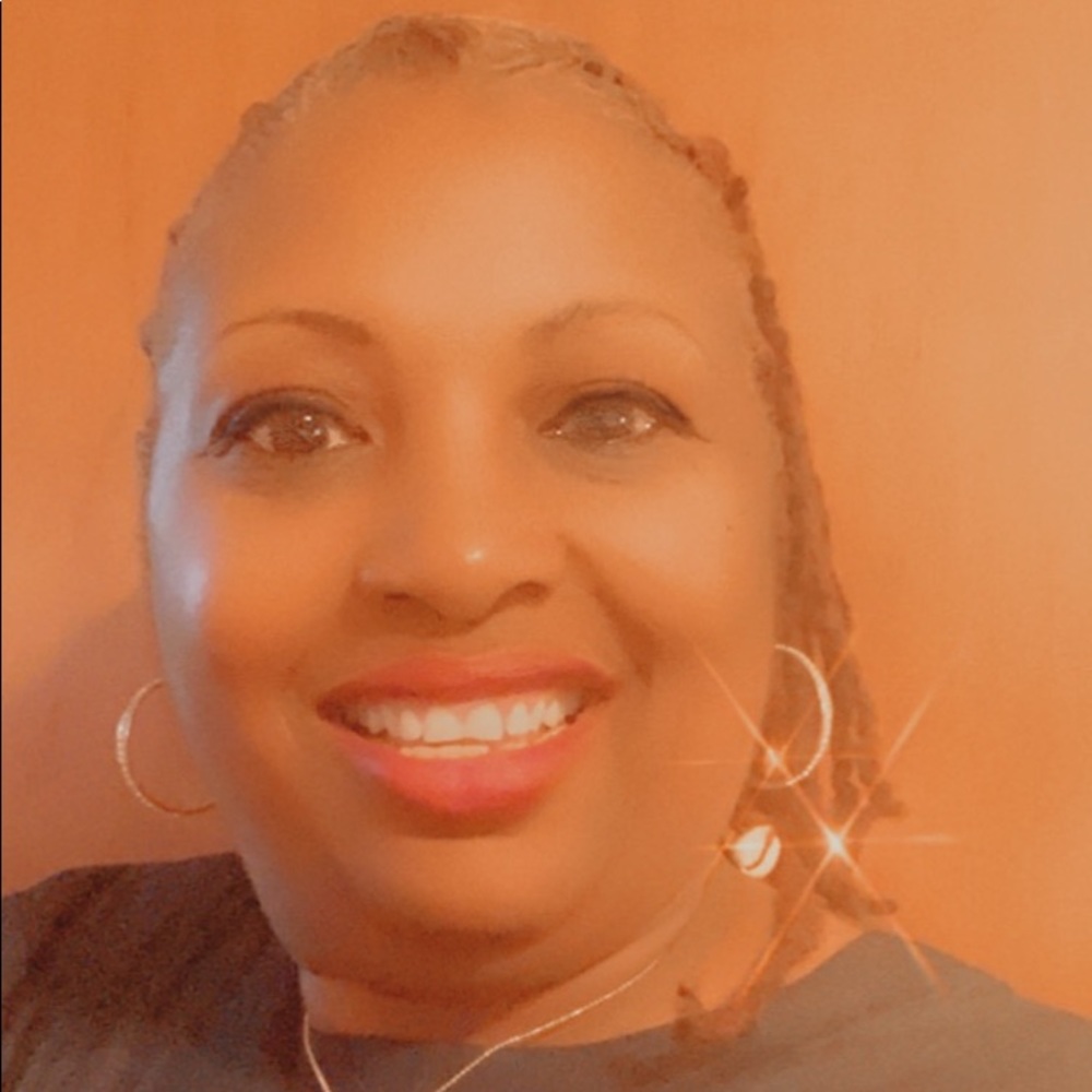 Meet your Posher, Anita